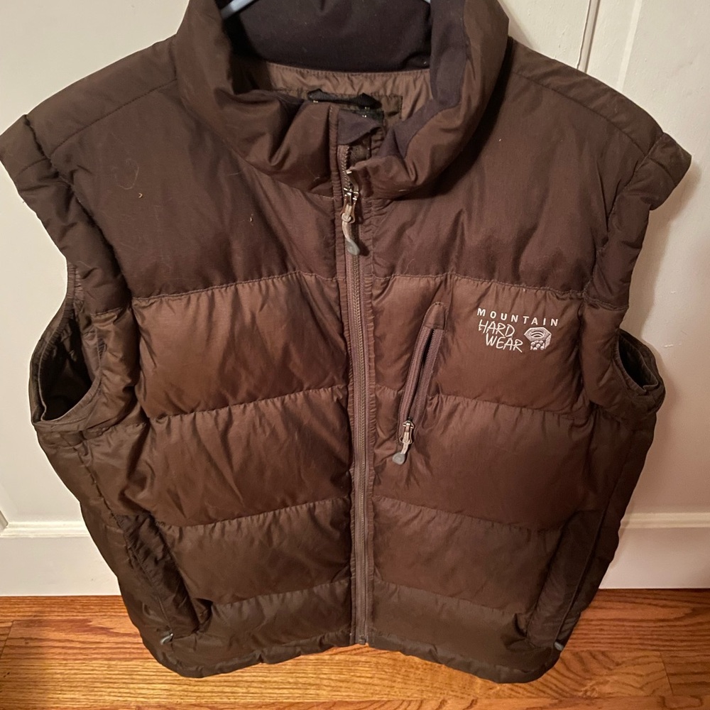 Mountain Hardwear Men's Dark Brown Puffer Vest